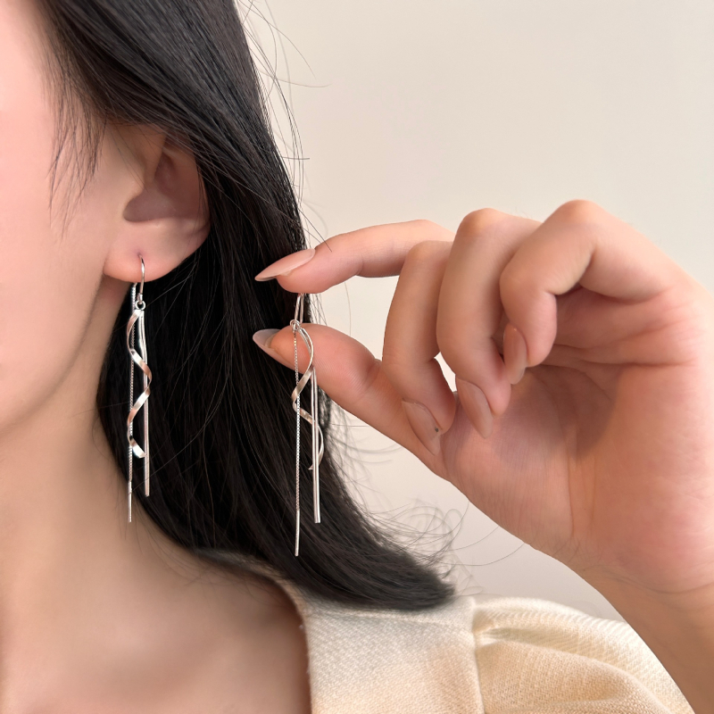 Сребърни обеци S925 с S-образна вълнообразна пискюл, дълги, леки луксозни, висококачествени, нишови, трансгранични, горещи обеци