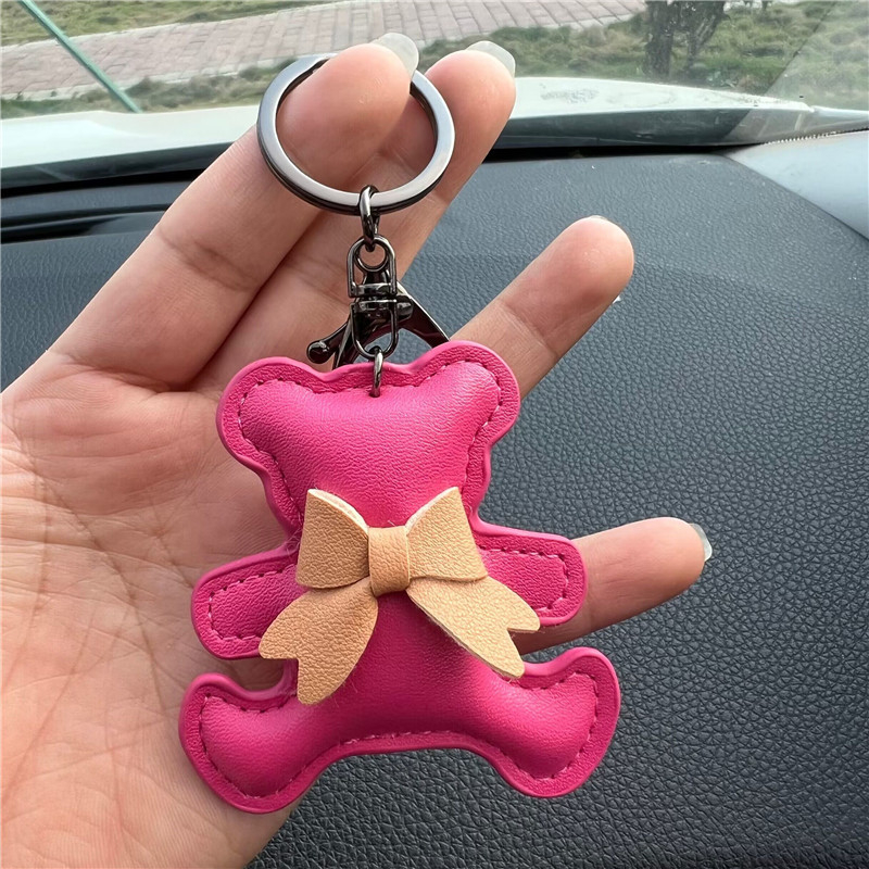 Kreatív ajándék bőr masni medvés autós kulcstartó táska medál aranyos autós kulcstartó gyűrű medál
