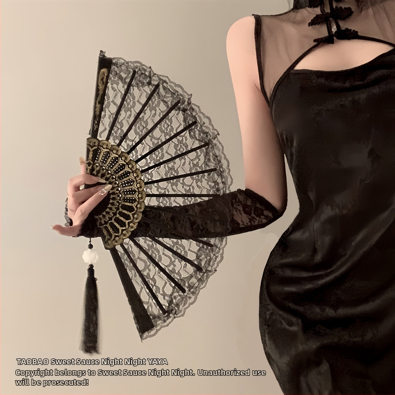 Nový čínsky retro čierny čipkovaný skladací vejár JK Lolita Hanfu Cheongsam vejár strapce starožitné fotografické rekvizity žena