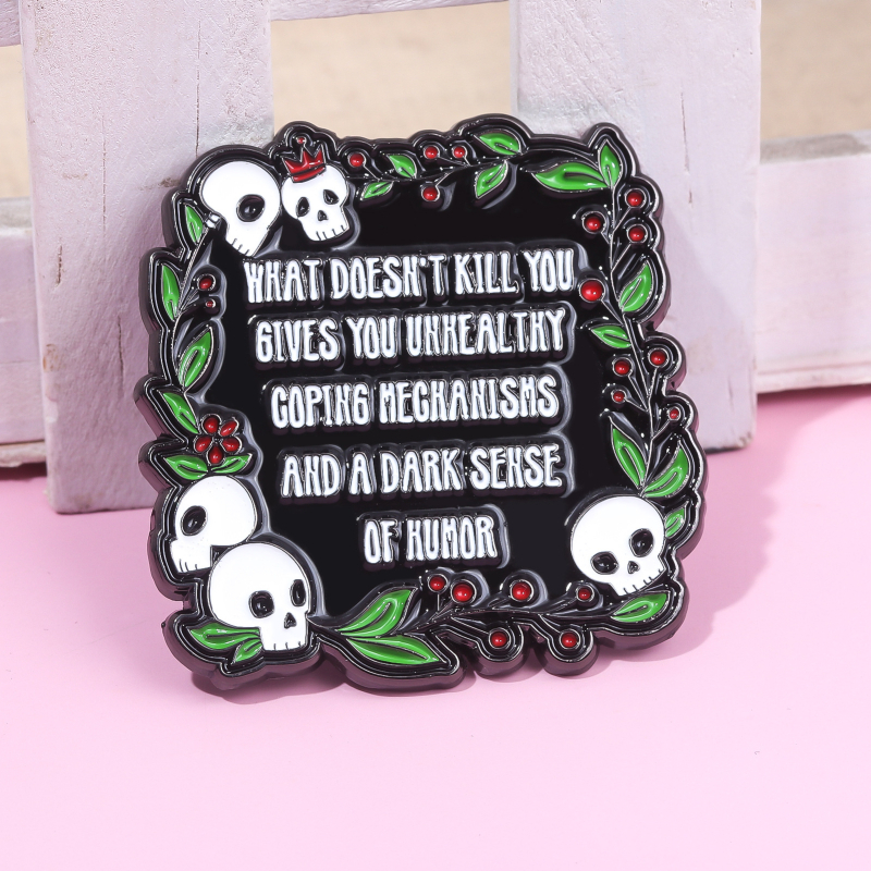 Halloweeni, határokon átnyúló legkelendőbb brossok, Ami nem öl meg, Koponya medálok, Kiegészítők, Betűs ruházat, Hátizsák kiegészítők