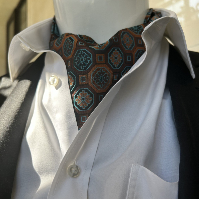 Vyriški marškiniai, laisvalaikio stiliaus, retro stiliaus, britiško stiliaus, šildantis rankšluostis, skirtas tiek kaklui, tiek ir kita.