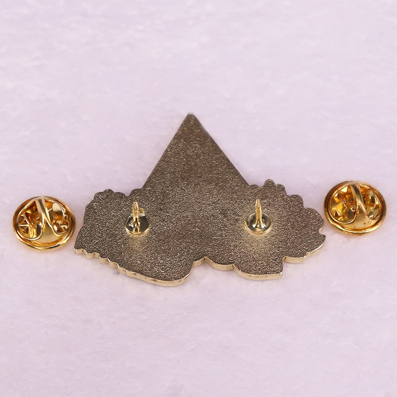 Szentivánéji rémálom svéd country ballada horrorfilm művészeti bross jelvény