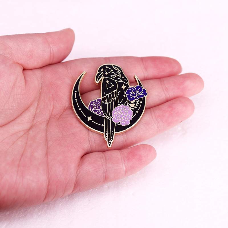 Holdvarjú virág bross kitűző kiegészítők