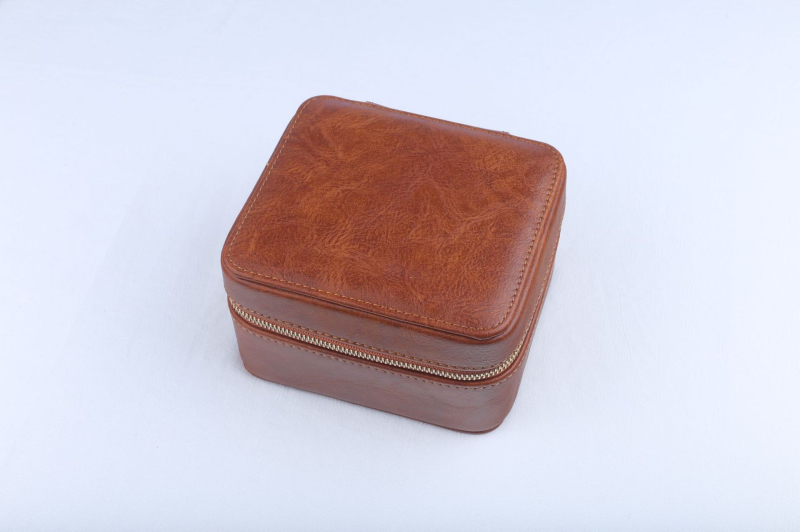 2025 Διασυνοριακό Νέο Κουτί Ρολογιών Φορητό Μαξιλάρι Ρολογιών από Βελούδο Ελαφιού με Αναδιπλούμενο Τοπ, Κουτί Δώρου, Κουτί Αποθήκευσης Κοσμημάτων