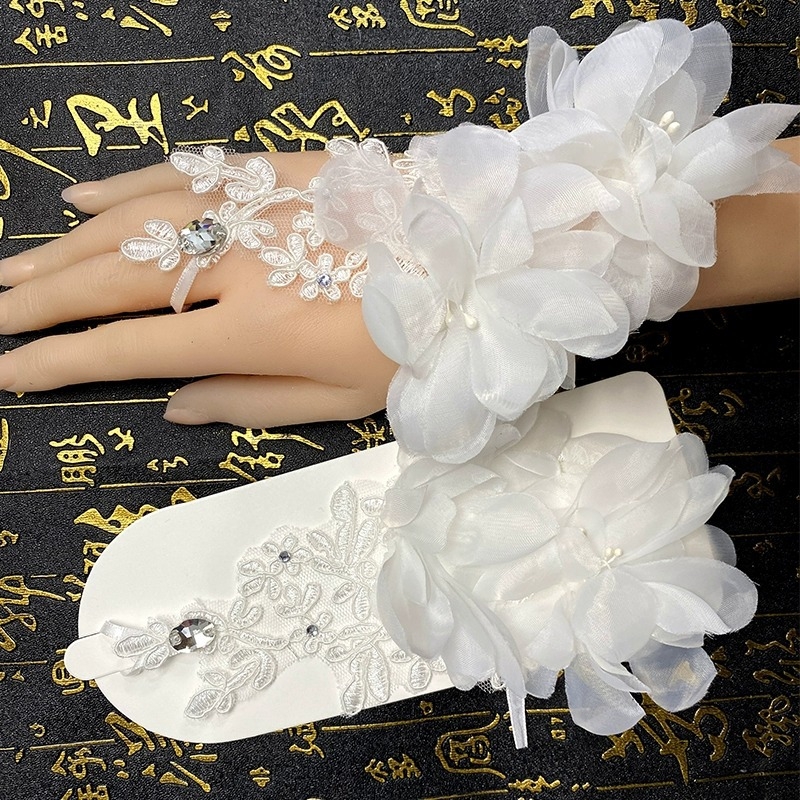 Nuotakos vestuvinė suknelė, dengianti ranką, gėlė, lolita, tuščiaviduriai deimantiniai nėriniai, vestuviniai trumpi aksesuarai, kabliuko formos pirštai