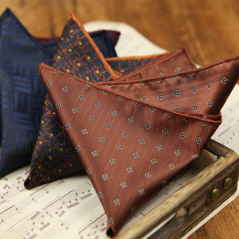 Kišeninis rankšluostis, vyriškas dalykinis kostiumas, dryžuotas, žalias, vyno raudonas, vestuvių šeimininko susitikimo rankšluostis, mažas kvadratinis, šalikas, krūtinės rankšluostis