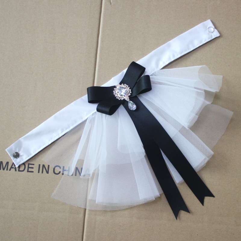 Europietiškos ir amerikietiškos tinklinės apykaklės seilinukai gali derėti su marškinių netikra apykakle, dekoratyvine apykakle „AliExpress“ tarpvalstybiniu mastu.