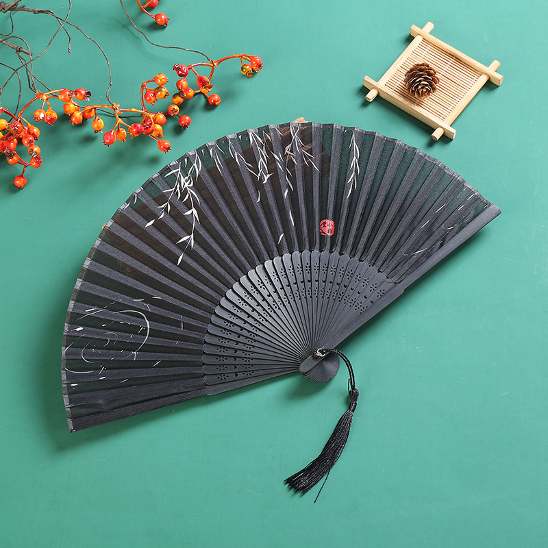 Японски ветрило от истинска коприна, ветрило с анимационни вълни, дамски ветрило от бамбук, японски занаятчийски ветрило от кимоно, ветрило от Cheongsam, шоу "Шоу на Cheongsam"