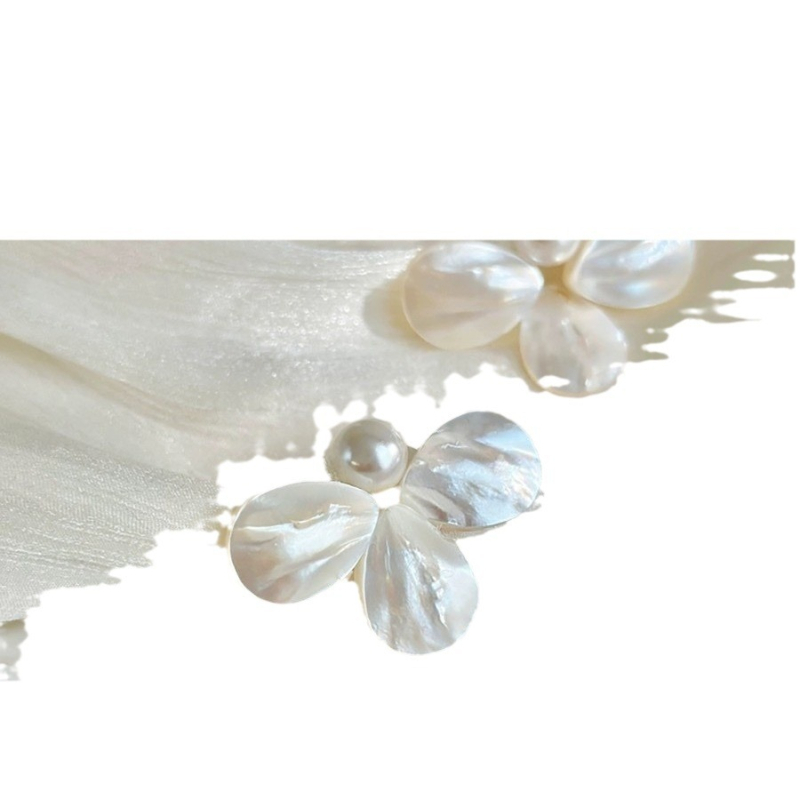 Little Red Book Isti francuski stil Biserne cvjetne naušnice Ženske vintage nišne lagane luksuzne naušnice Personalizirani vrhunski nakit za uši