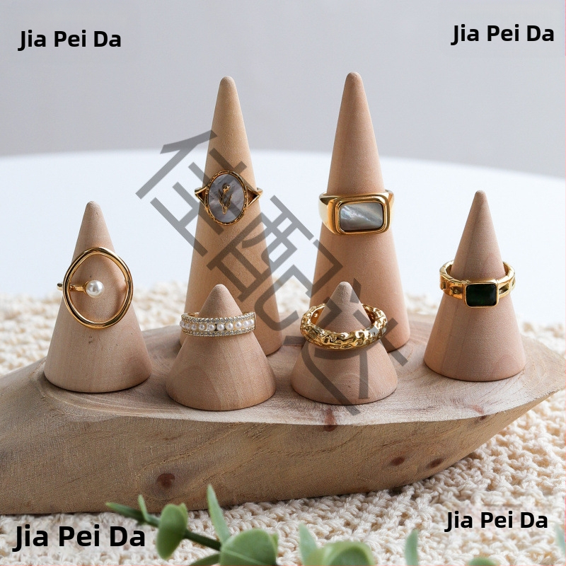 Täispuidust koonilise kujuga rõngaste vitriinalus ehetele ehete poodi, rõngaste hoiustamine, fotograafia poseerimise rekvisiidid, kaunistused