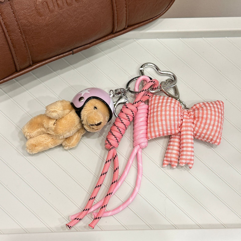 Miu skyriaus mielas kūrybingas pakabukų krepšys, kūrybingas pakabinamas poros mokyklinis krepšys, raktų pakabukas, dekoracija, pažangus šalmo meškiukas