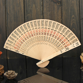 Άμεση προμήθεια εργοστασίων Κινέζικο αρχαίο στυλ κοίλο ανεμιστήρα αρωματικό ξύλινο ανεμιστήρα Xiangyang λουλούδι ξύλινο ανεμιστήρα αρχαία φορεσιά Hanfu ανεμιστήρα χορού