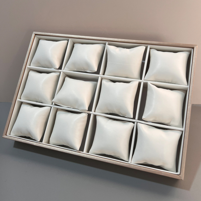 Originaalne puidust raamiga flanellist kella vitriinkapp, käevõru, käevõru vitriinkapp, 12 karpiga ehtetaldrik, puidust hoiualus