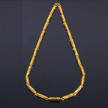 Ατμοσφαιρικό ανδρικό κολιέ Shake the Sound Boss με εξαγωνικό σχήμα και κυρίαρχο χρυσό που δεν ξεθωριάζει, χρυσό 24 καρατίων με την κλείδα