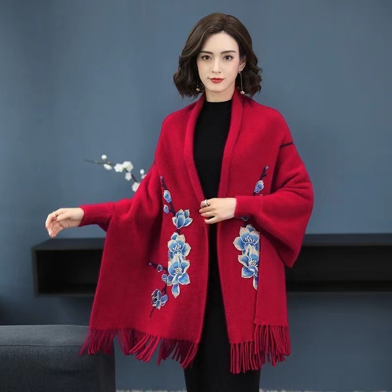 2025 Tavaszi és őszi nercbőr bársony női kötött kardigán kendő hímzett, középhosszú, bojtos köpeny, cheongsam meleg kabáttal kombinálva