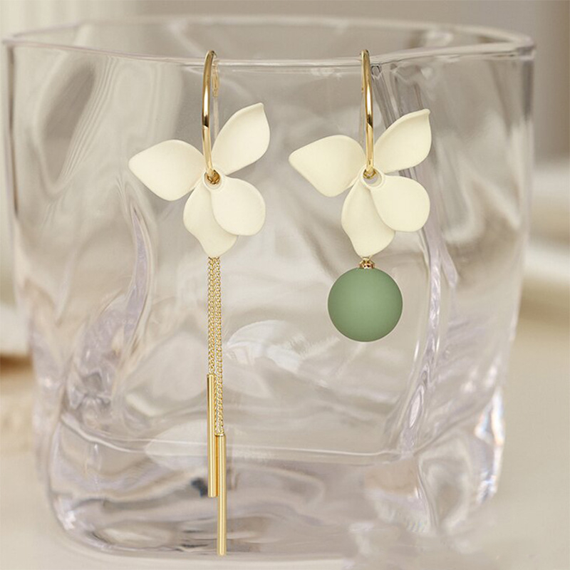 Szuper tündér aszimmetrikus fülbevaló, egyedi dizájn, rózsaszín liliom, niche hosszú bojtos gömb alakú női fülbevaló