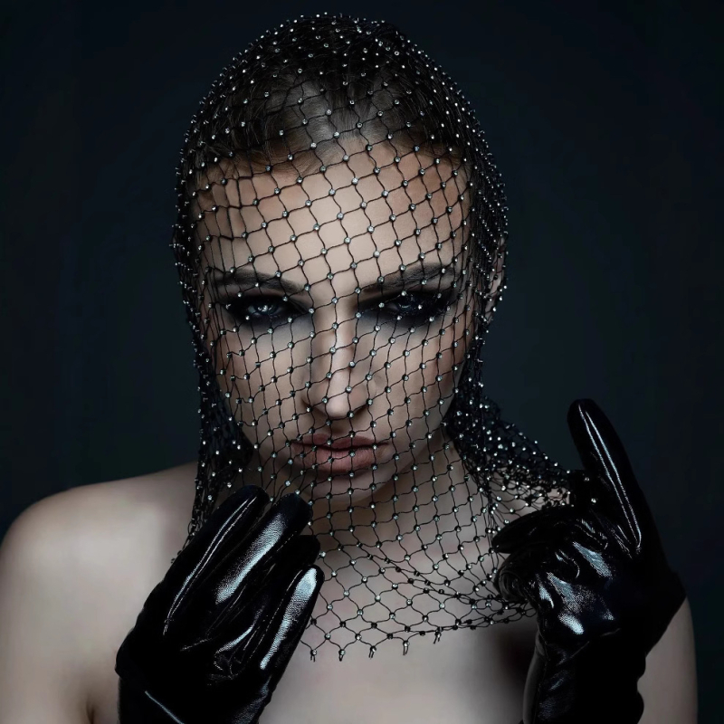 Piiriülesed uued peakatted Euroopa ja Ameerika teemantidega kaetud kalavõrgust välgupuuriga kapuuts, moodne täisteemantmask, muusikafestivali pearätt