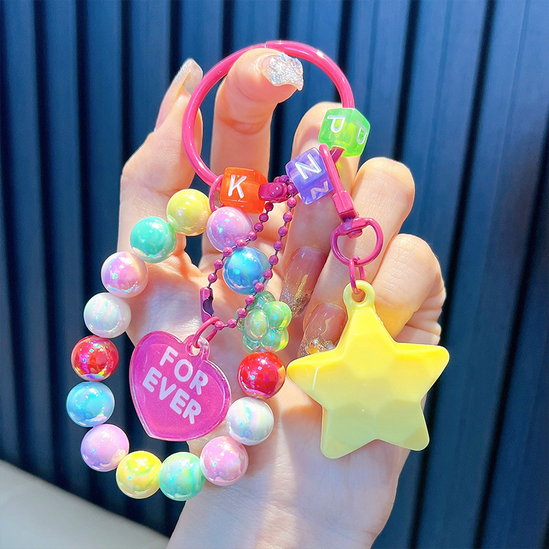 Gyöngyös ülő medve kulcstartó medál, gyönyörű akril táskába akasztható autós kulcstartó, kis ajándék, nagykereskedelem