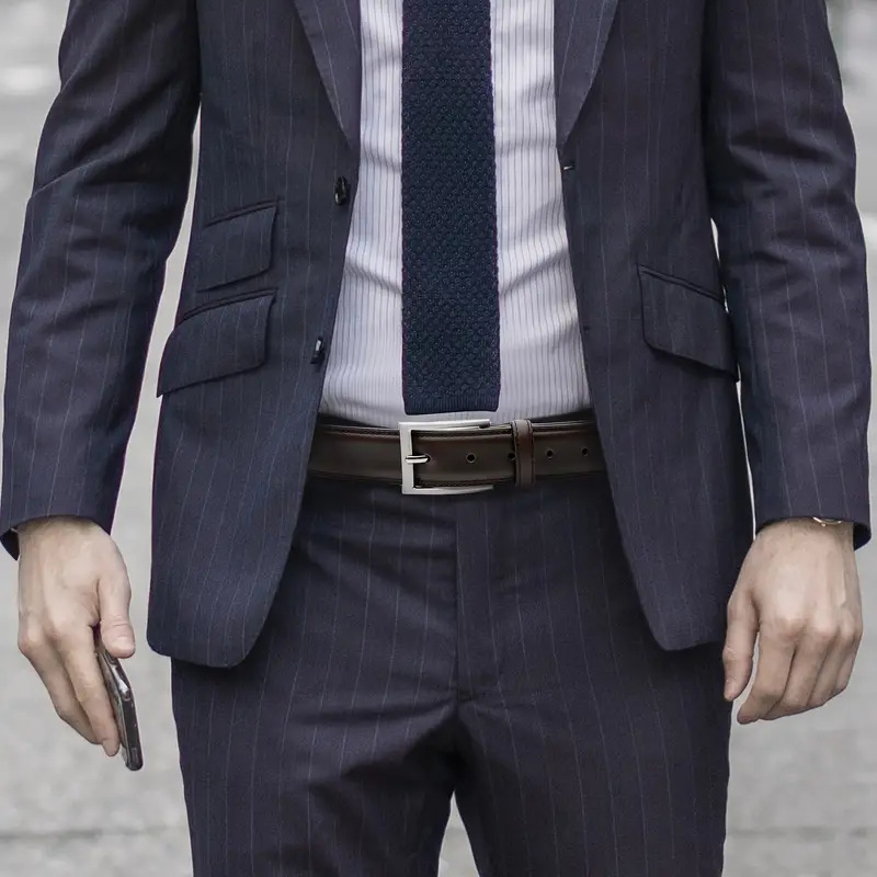 Határokon átnyúló külkereskedelmi, népszerű öv, férfi övtűcsat, valódi marhabőr, egyszerű, alkalmi, üzleti, sokoldalú, férfi nadrágöv, divatos