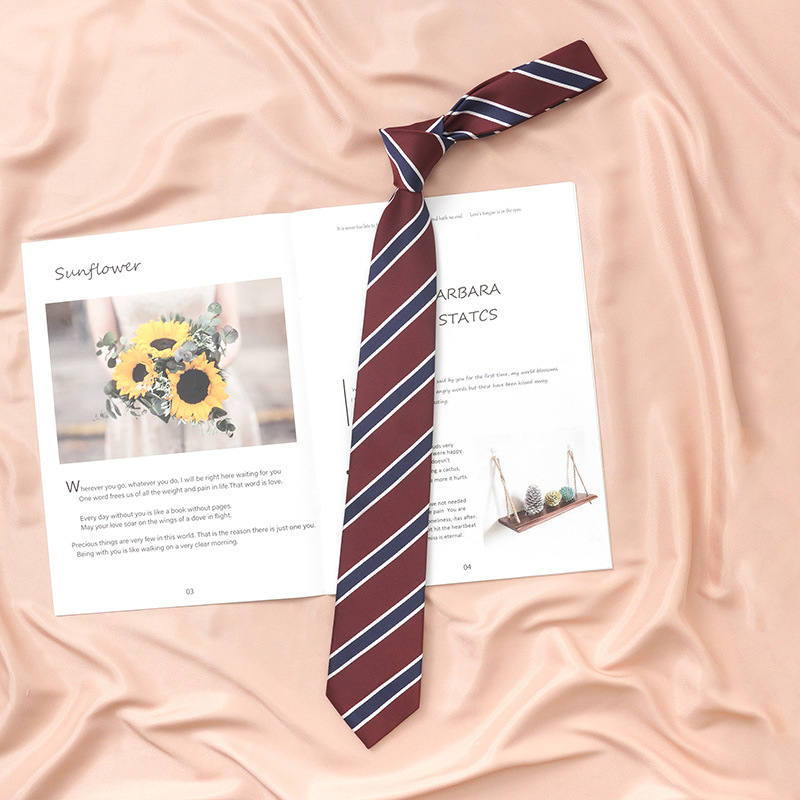 Vyno raudonumo mėlynai dryžuotas japoniško stiliaus marškinių formos kaklaraištis, moteriškas, peteliškės spalvos, be rankų, DK aksesuarai