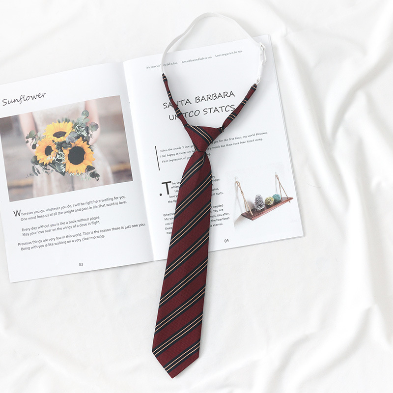 Vyno raudonumo mėlynai dryžuotas japoniško stiliaus marškinių formos kaklaraištis, moteriškas, peteliškės spalvos, be rankų, DK aksesuarai