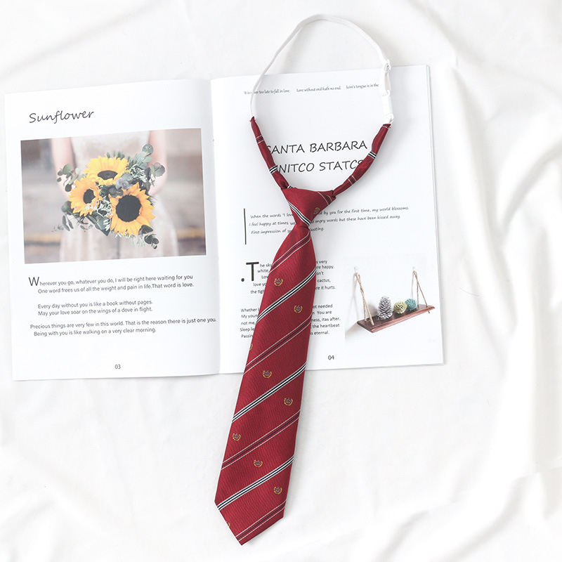 Vyno raudonumo mėlynai dryžuotas japoniško stiliaus marškinių formos kaklaraištis, moteriškas, peteliškės spalvos, be rankų, DK aksesuarai