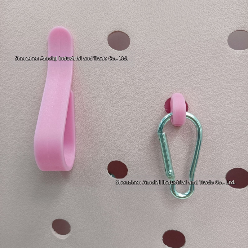 „Amazon“ populiarūs „Bog Accessories“ trijų dalių kabliukų komplektas su karabinu, grybo formos sagtimi, sagties skylute, krepšio aksesuarai, pakabukas