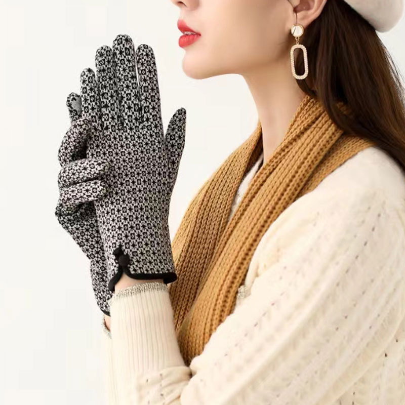 Naiste sügis- ja talvekindad õhukesed sõrmekindad soojad külmakindlad ratsutamis- ja sõidukindad tuulekindlad elastsed puutetundlikud ekraanid õuespordiks ja fitnessiks