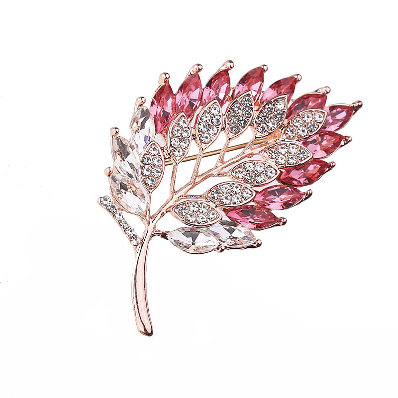 Divat üreges levelekkel díszített bross, gyönyörű öltönyruha, női ruha, női ruhaszárító, új trendi, rögzített csattal díszített, temperamentumos ékszerek nagykereskedelme