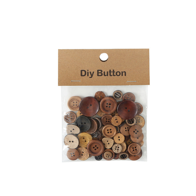 Határon átnyúló, foltméretű, vegyes, kézzel készített, diy gombok, természetes fa színű, kókuszdiós csattal, vintage dekorációs anyagokból