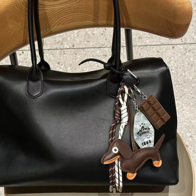 Unikalus naujas stilingas takso kuprinės pakabukas „Miu“ virvės dekoracija „pasidaryk pats“ poros raktų pakabukas, saldus, šaunus stilius