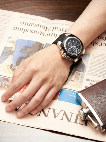 Ρολόι χειρός Fashion V6 με μεγάλο καντράν, casual, με προσωπικότητα και quartz, ανδρικό ρολόι V048