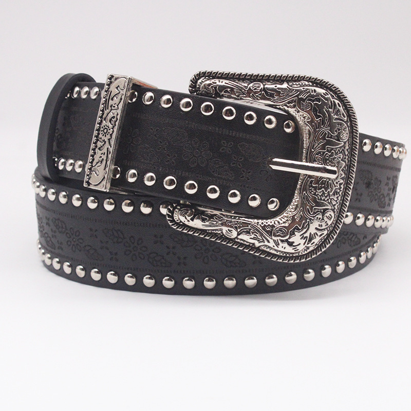 Žemas, dviejų eilių letenėlių karoliukų juodas vyriškas ir moteriškas diržas su puošmena, pankroko stiliaus, laisvalaikio, retro lydinio sagtimi.