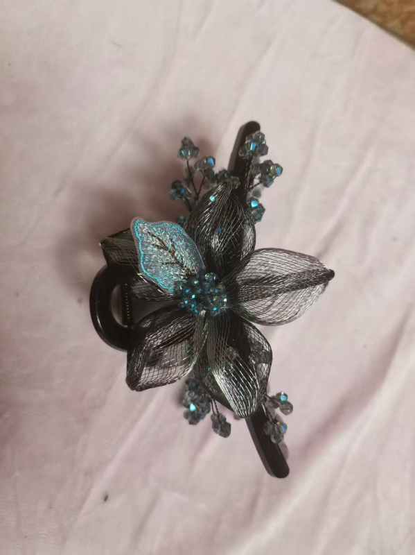 Kerge luksuslik retrohõõrdjas naiste vasktraadist käsitsi kootud kahepoolne elegantne lilleklamber, elegantne juukseklamber, peakate