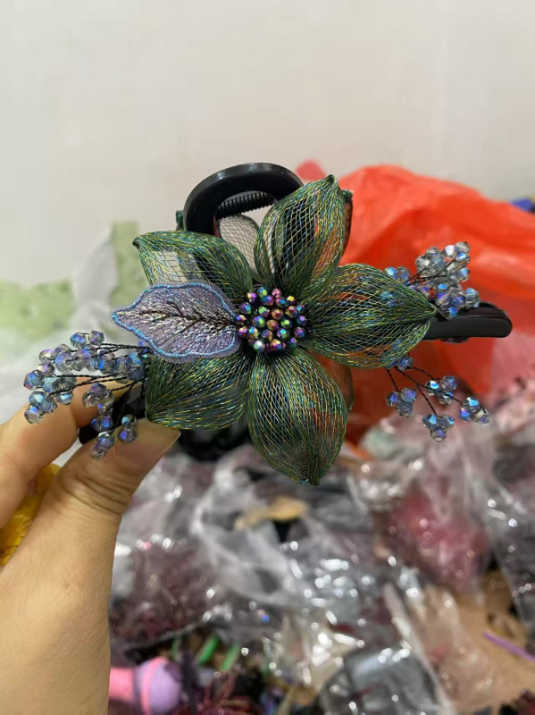 Kerge luksuslik retrohõõrdjas naiste vasktraadist käsitsi kootud kahepoolne elegantne lilleklamber, elegantne juukseklamber, peakate