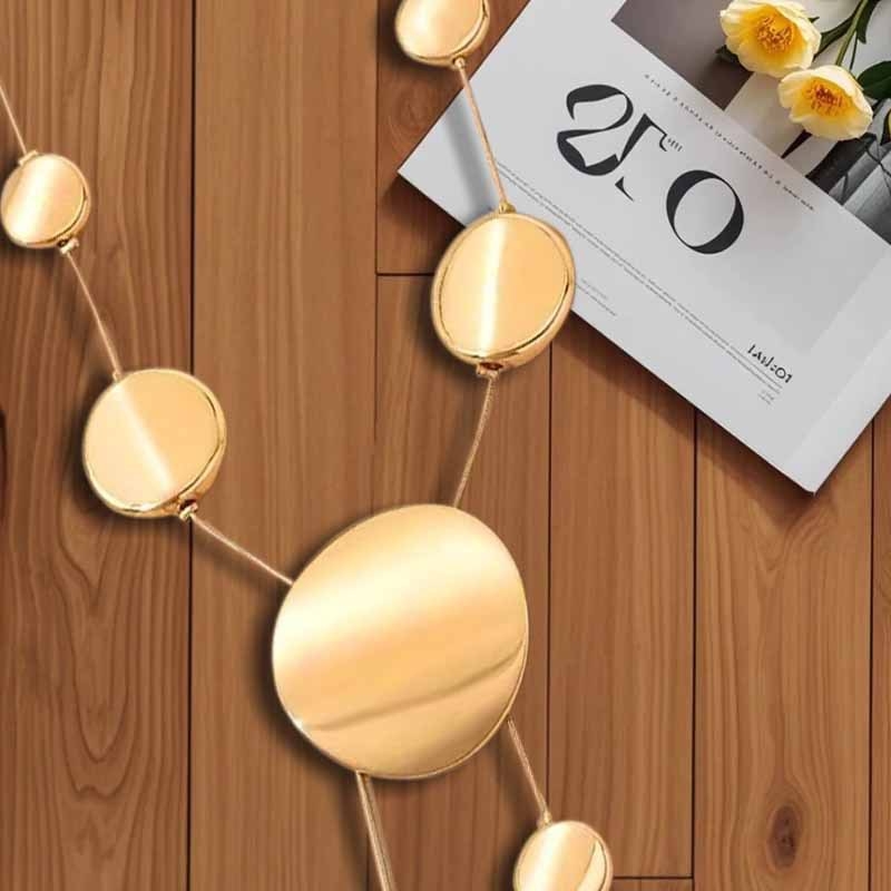 2025 m. tarpvalstybinis, madingas, elegantiškas, geometrinio dizaino, aukštos klasės moteriškas karoliai, ilgi vario disko formos karoliai