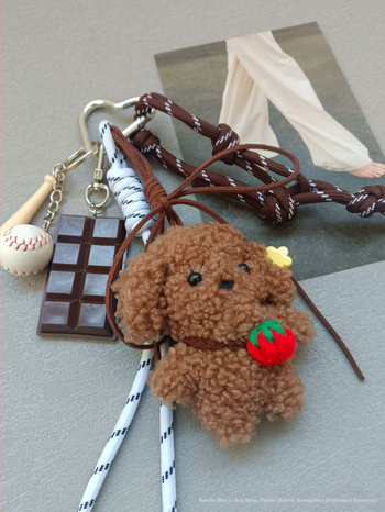 Rožinis/beisbolo takso formos rankinės pakabukas „Miu“ stiliaus nišinis retro stiliaus „Melard“ ekstremalaus minimalistinio rankinės pakabukas