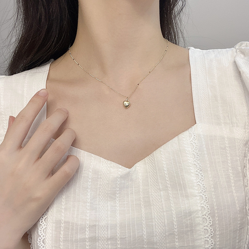 Meilės vėrinys 2023 m. naujas internetinis įžymybių raktikaulio grandinėlės šviesus prabangus persikinės širdies nišos dizaino asmenybės temperamento vėrinys moterims