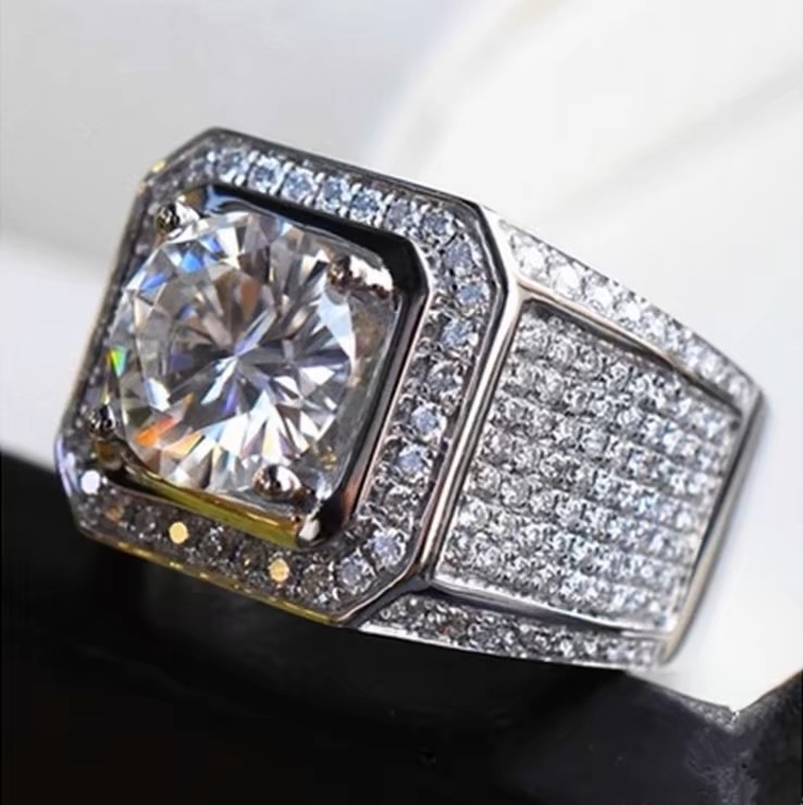 Ženski kameni muški prsten s cirkonom Tvornica nakita Dostava Ženska roba za vanjsku trgovinu Izvor velikog muškog prstena