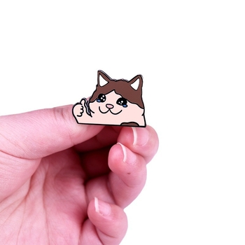 Insignă emailată cu degetul mare în sus pentru pisică de desene animate, pisică tristă