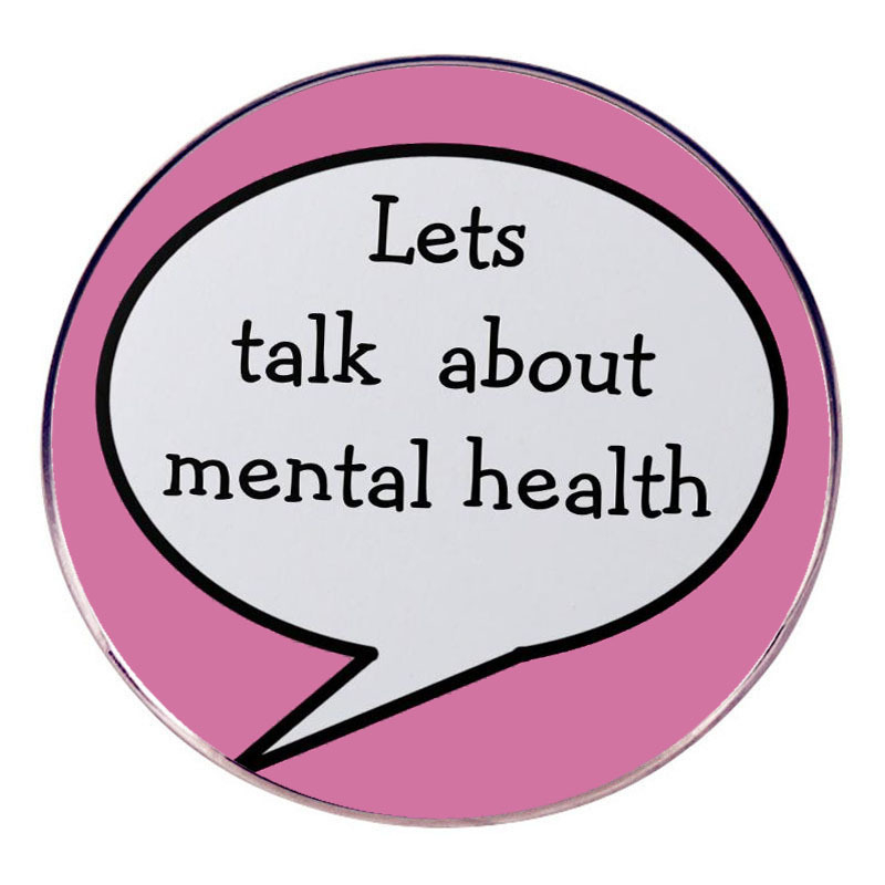 Pakalbėkime apie psichinės sveikatos sagę, anglišką šūkį, segtuką, metalo lydinio ženklelio aksesuarus