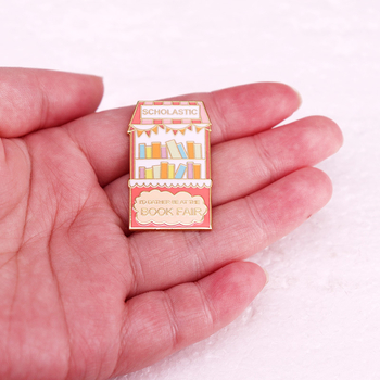 Academic Aș prefera să particip la târgul de carte, broșă, insignă emailată pentru entuziaștii lecturii