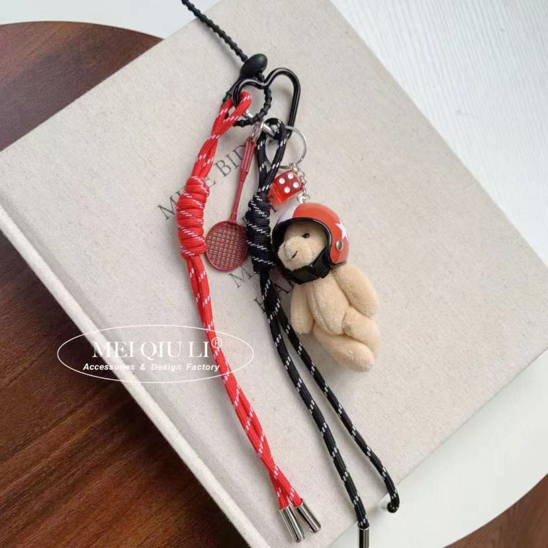 „Niche Design“ originalus šalmo motociklo meškiuko pakabukas „Miu“ austos virvės lėlės raktų pakabuko pakabukas