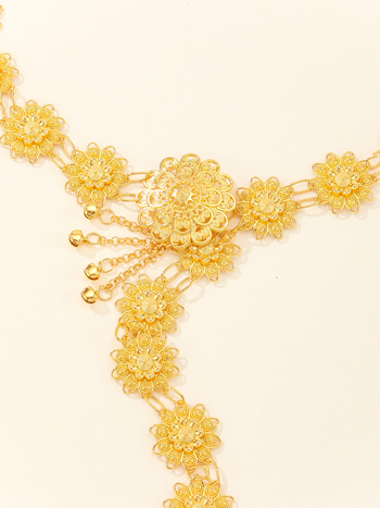 Uued etnilise stiiliga retro sulamist kuumalt müüdavad õõnsa lillega ühe ringikujulise kehaga vöökett, topeltpandlaga kaheotstarbelised Dai aksessuaarid