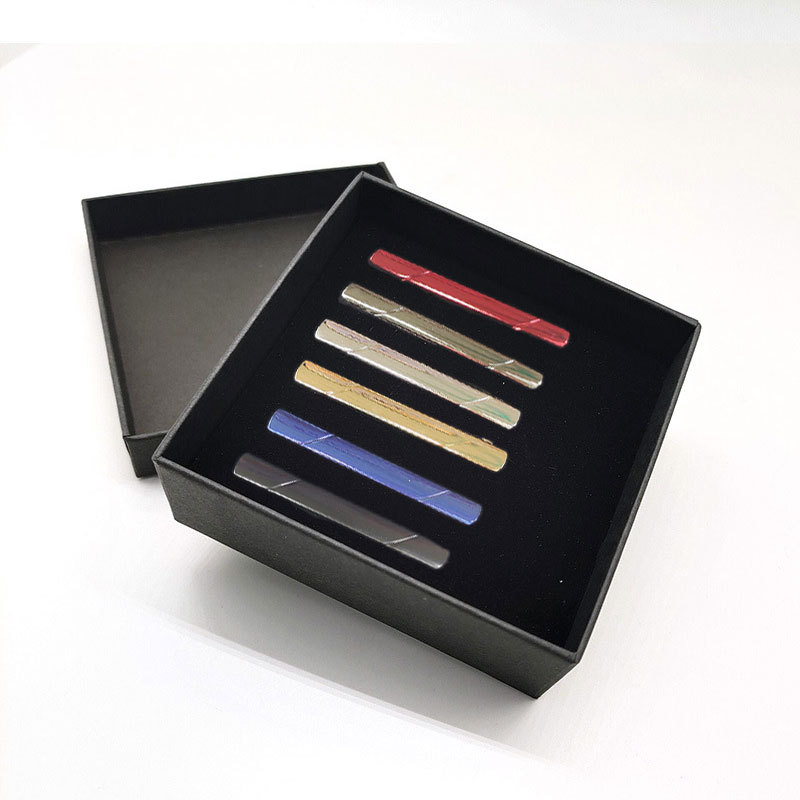 Piiriülene kuum hulgimüügi ülikonna lipsuklambriga kinkekarbis vask lipsuklambriga ülikond meeste kallihinnalised ülikonna aksessuaarid