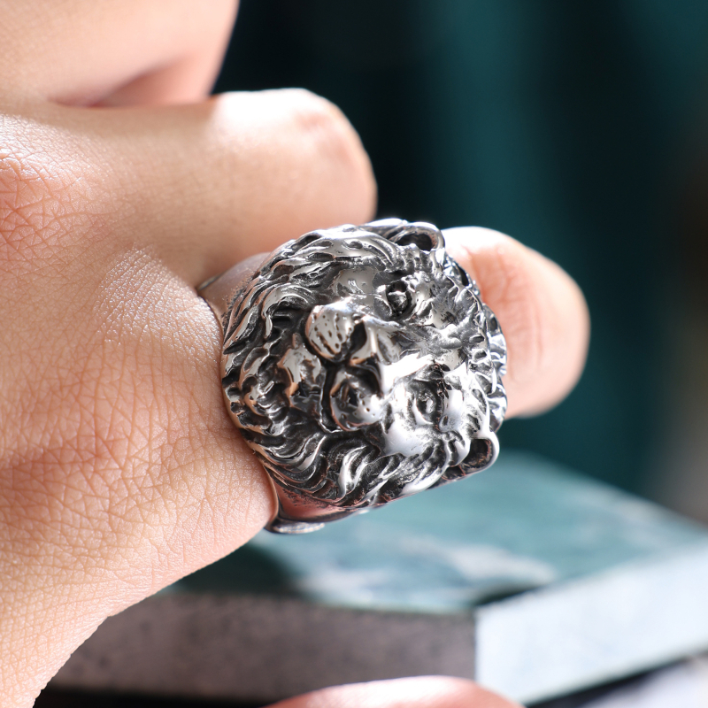 Europos ir Amerikos asmenybės gyvūno tigro galvos gyvatės titano plieno žiedas tarpvalstybinei užsienio prekybai iš nerūdijančio plieno retro vyriški žiedai papuošalai