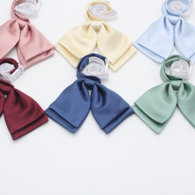 Gyárilag közvetlen szállítású dupla japán JK egyenruha, egyszínű galléros, virágos, egyetemi csokornyakkendő, koreai kiegészítőkkel, kis masnival