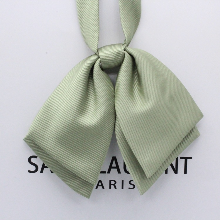 Gyárilag közvetlen szállítású dupla japán JK egyenruha, egyszínű galléros, virágos, egyetemi csokornyakkendő, koreai kiegészítőkkel, kis masnival