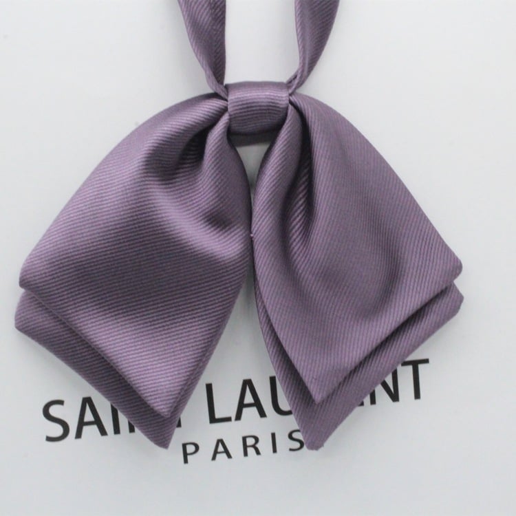 Gyárilag közvetlen szállítású dupla japán JK egyenruha, egyszínű galléros, virágos, egyetemi csokornyakkendő, koreai kiegészítőkkel, kis masnival