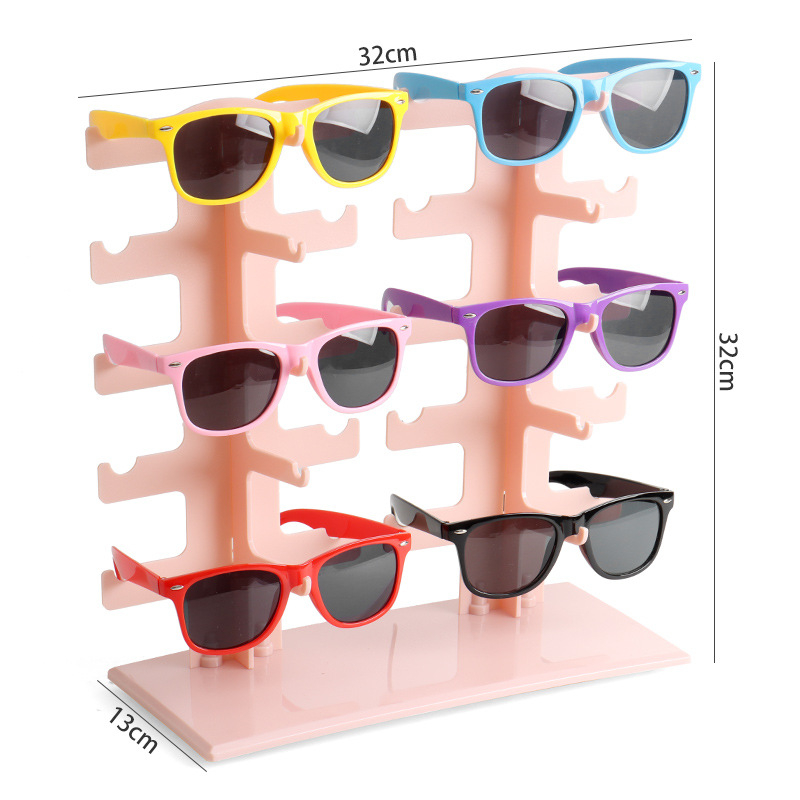 Sandėlyje Dviguba eilė 10 porų sustorintų akinių nuo saulės, akinių nuo saulės laikymo lentynėlė, akiniai, parduotuvės prekystalio demonstracinė lentynėlė, permatoma